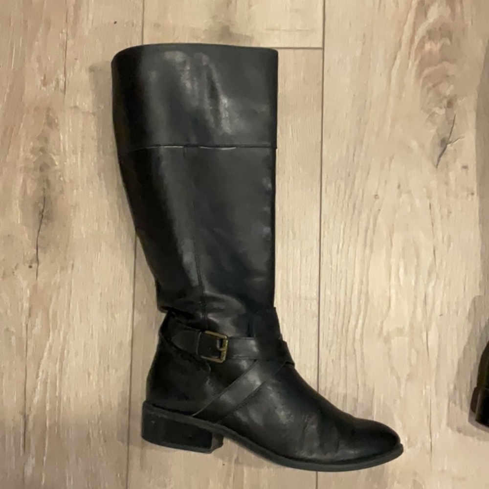 Lauren Ralph Lauren Black Leather classic riding style knee high boots size 7.5